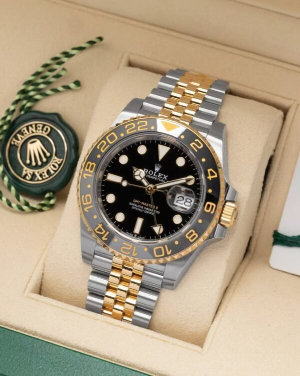 2.pic Rolex GMT-Master II<br> 126713GRNR