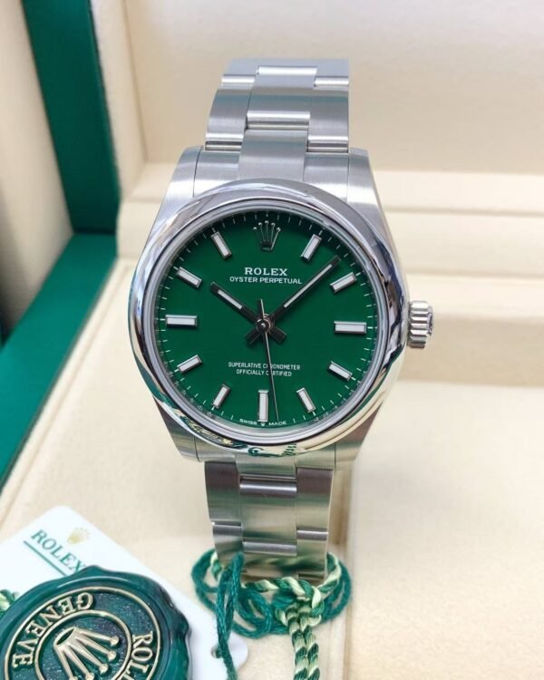 Rolex Oyster Perpetual<br>   R277200