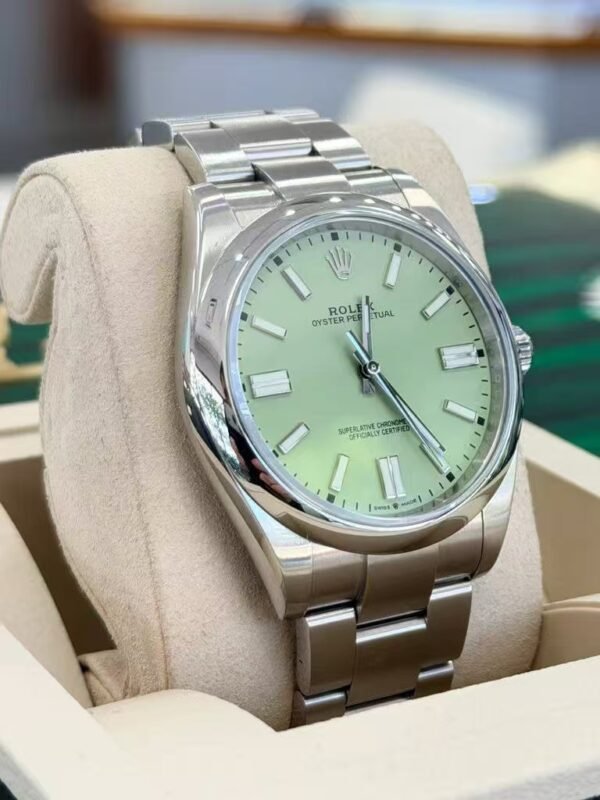 Rolex Oyster Perpetual<br>   134300